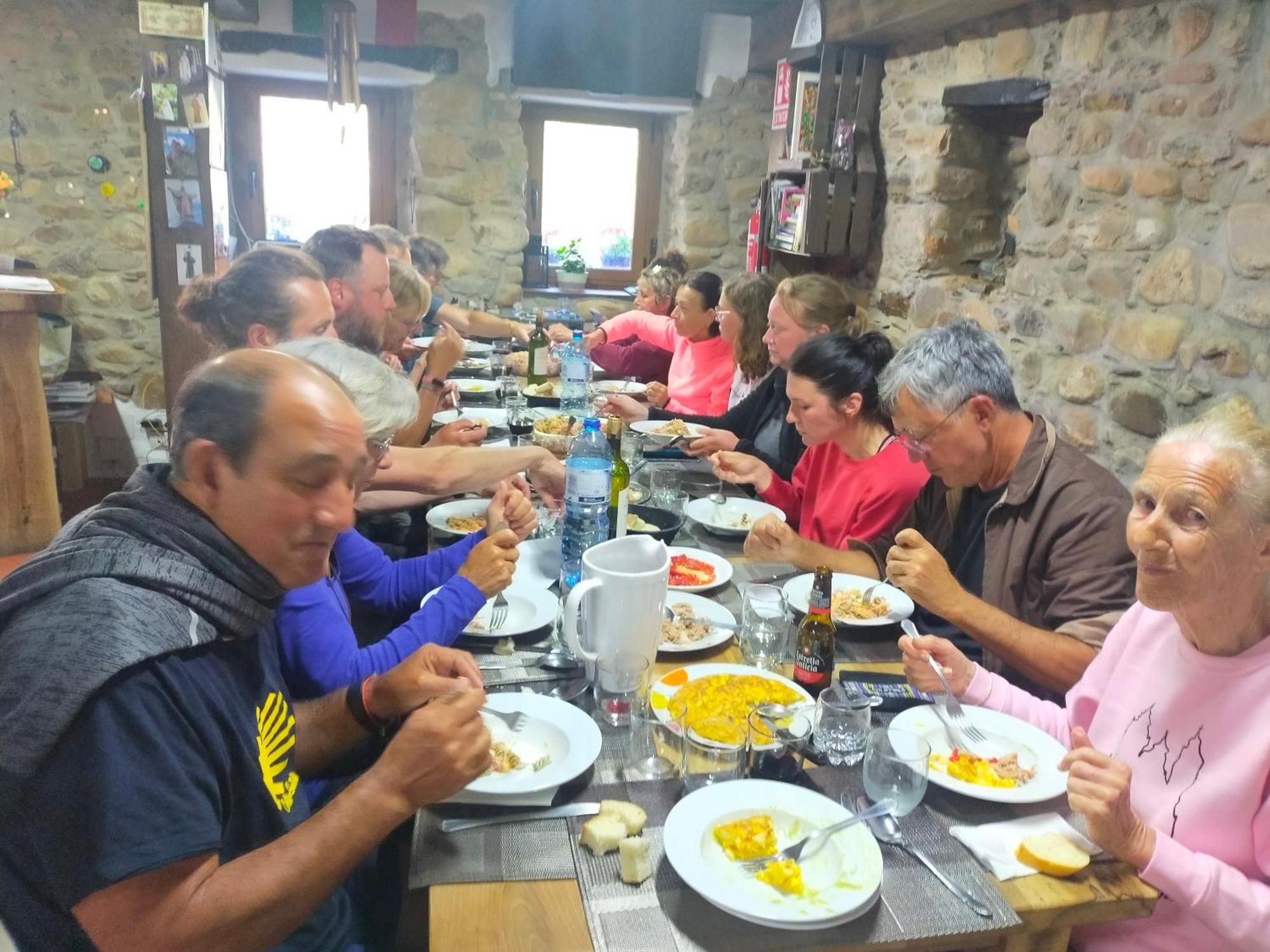 Albergue El Castillo Villafranca Del Bierzo Bagian luar foto